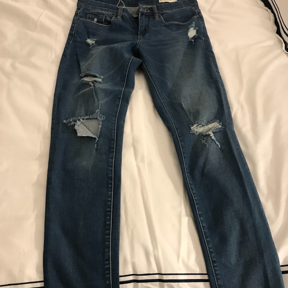 *NEW* Blank NYC skinny classique destroyed jeans